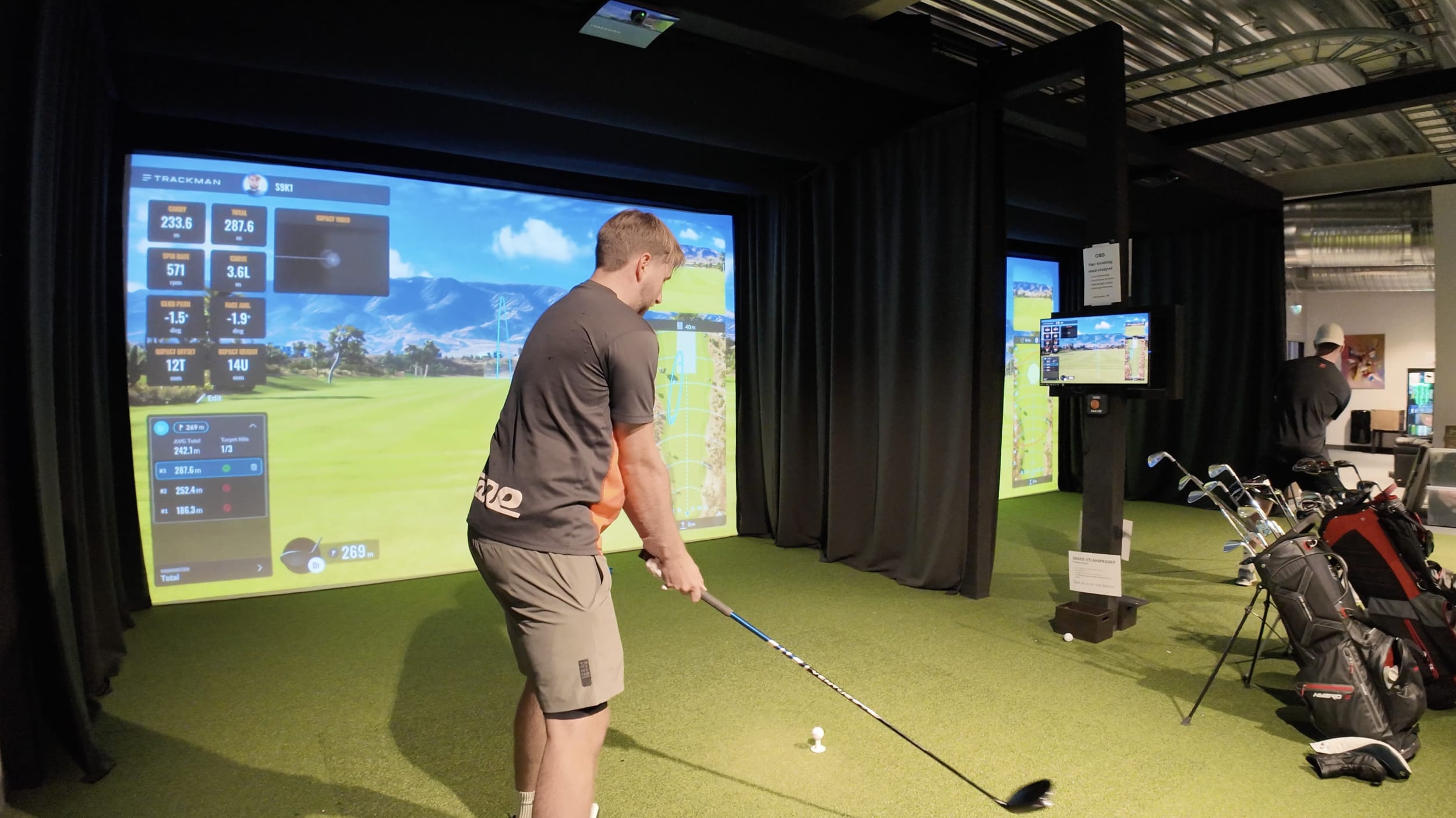 golfsimulator bergen bilde